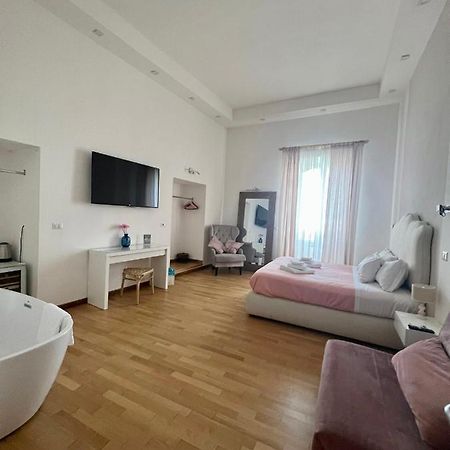 Caracciolo Napoli Beb Bed & Breakfast Exterior foto